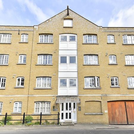 Beautiful Flat With Terrace Apartment London Exterior photo