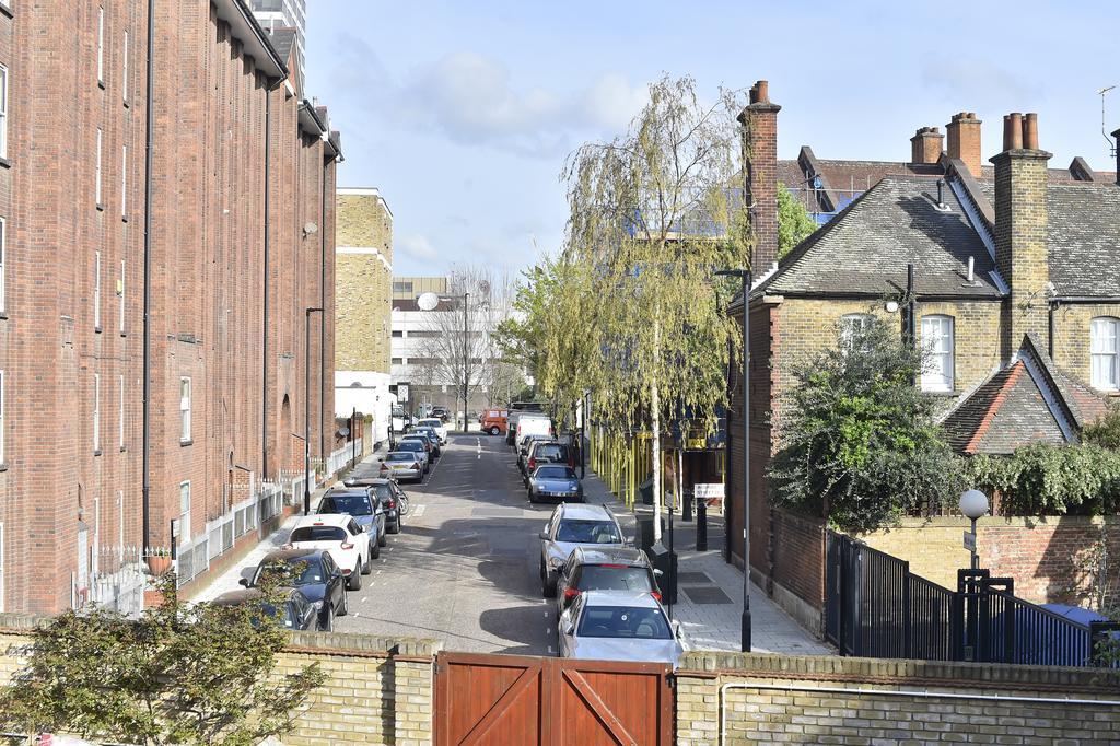 Beautiful Flat With Terrace Apartment London Exterior photo