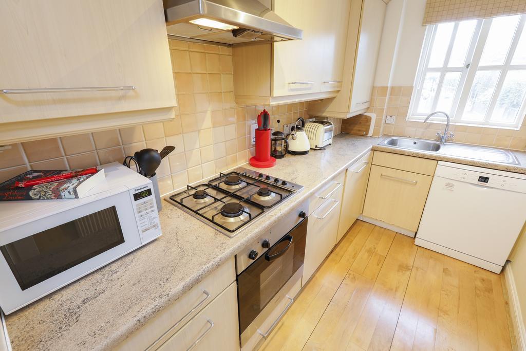 Beautiful Flat With Terrace Apartment London Exterior photo
